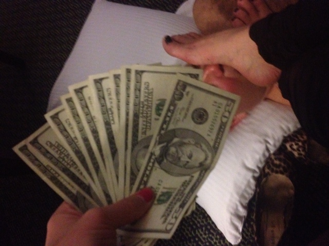 foot cash slave money for feet